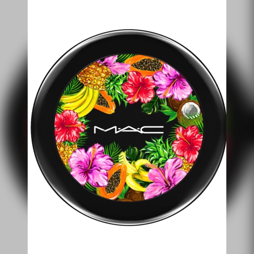 NIB- Fruity Collection Bronzer LE